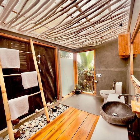 Manulalu Jungle Hotel Bajawa Buitenkant foto